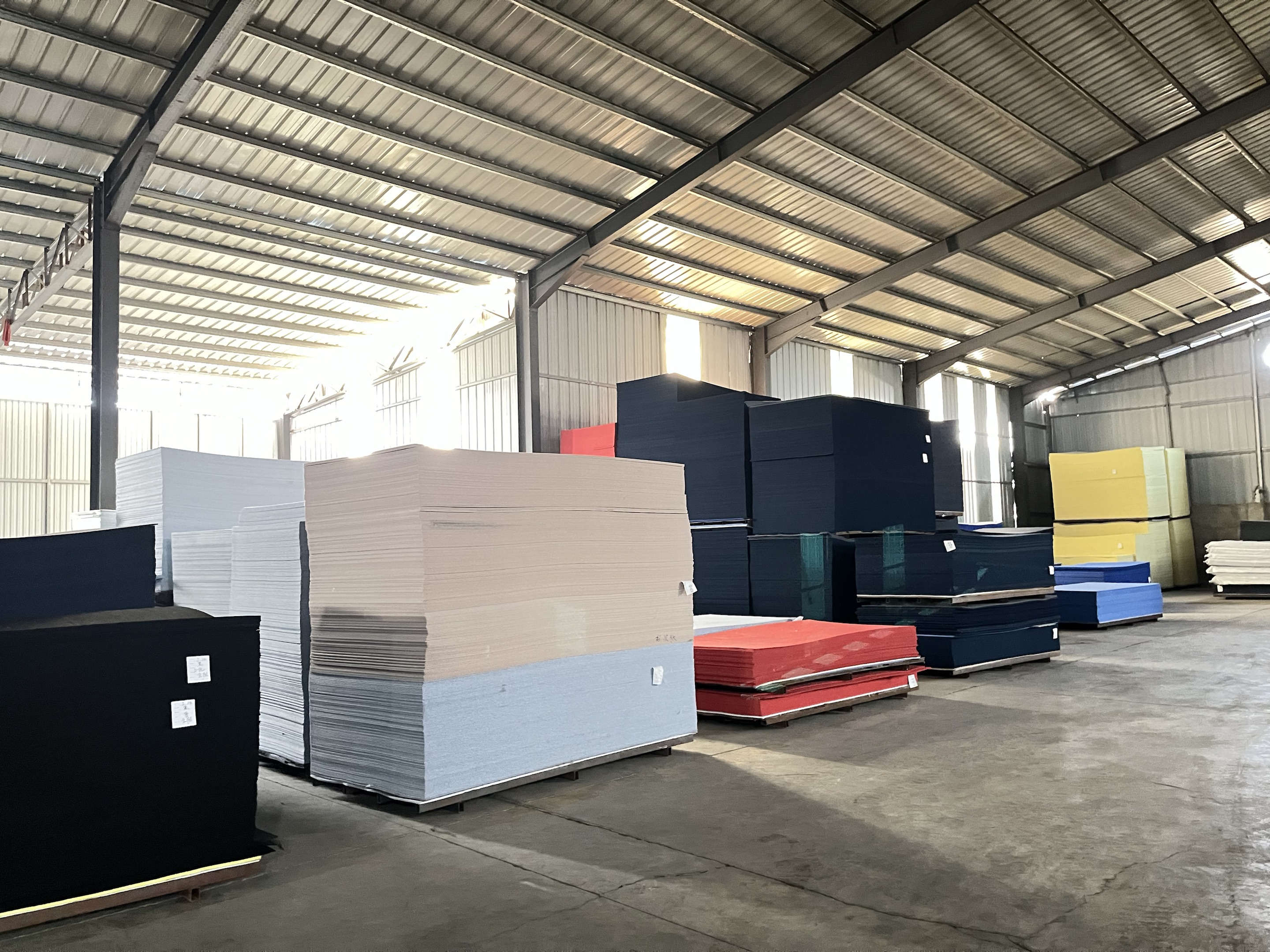 07965bb2-8148-4d6f-86e0-dcb7511d0090.jpg 聚酯纖維吸音板